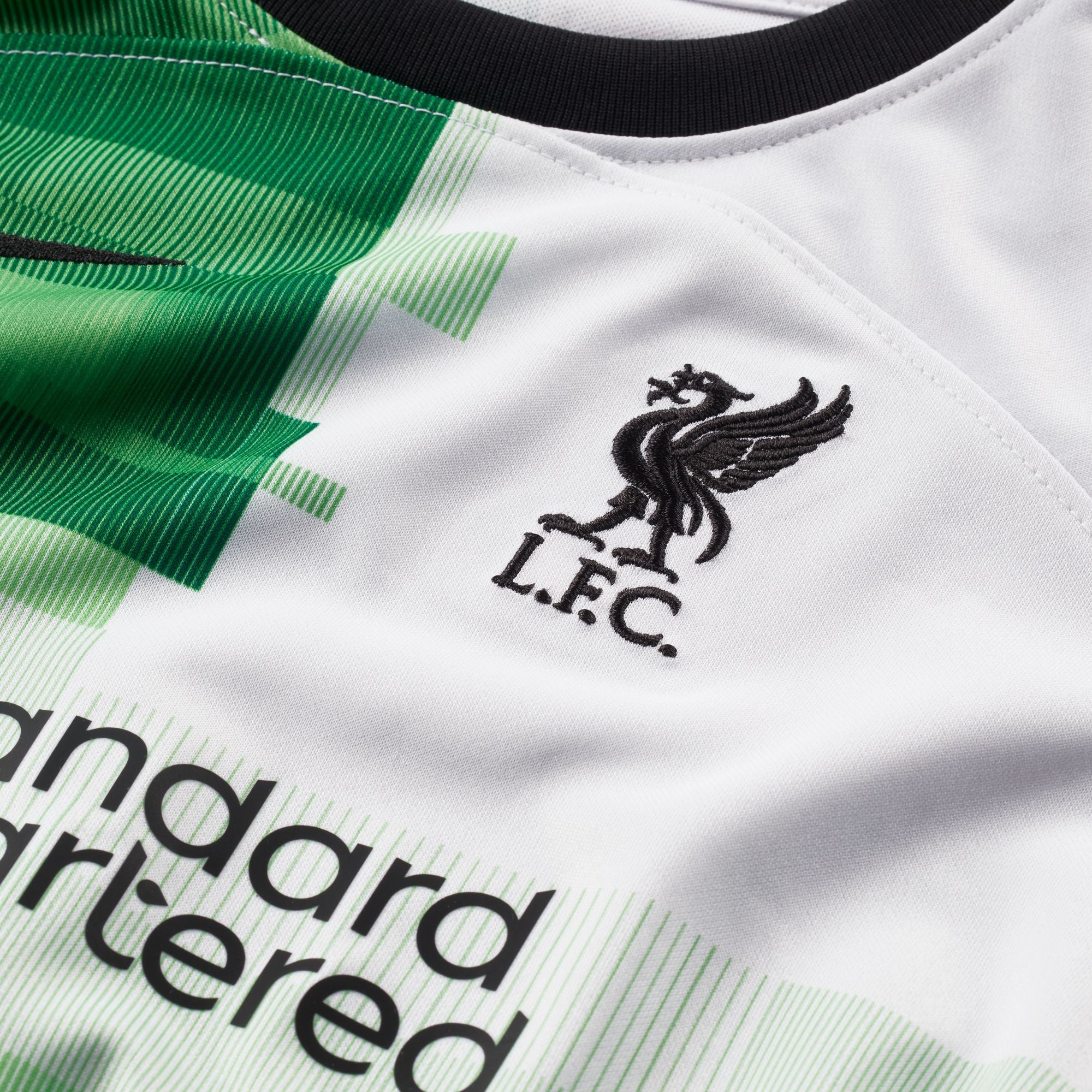 Equipación de 3 piezas Nike Dri-FIT para niños pequeños de la segunda equipación del Liverpool 23/24