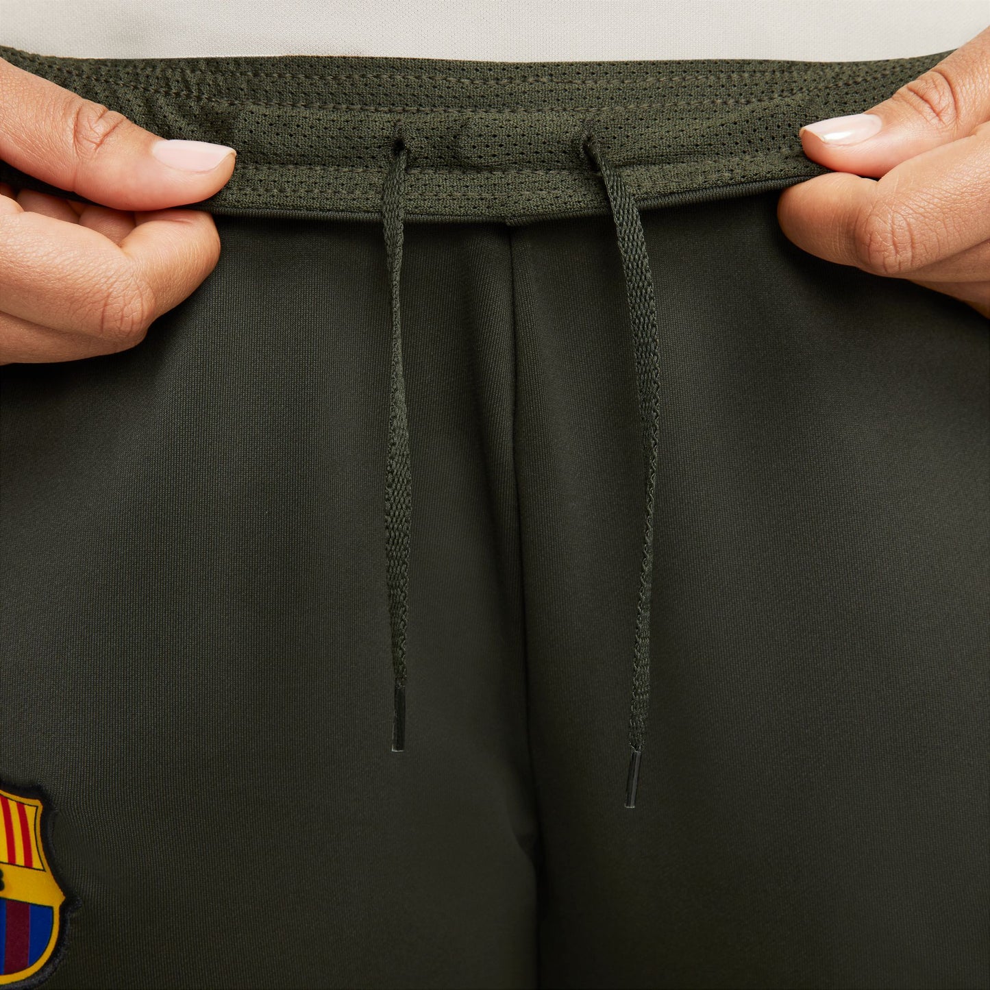 Barcelona Strike 23/24 Curved Fit Nike Knit Football Pants