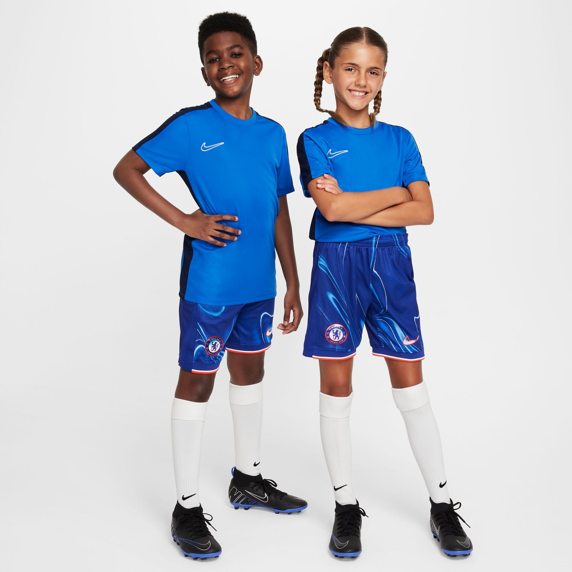 Chelsea FC 2024/25 Stadium Home Big Kids' Nike Dri-FIT Soccer Replica Short