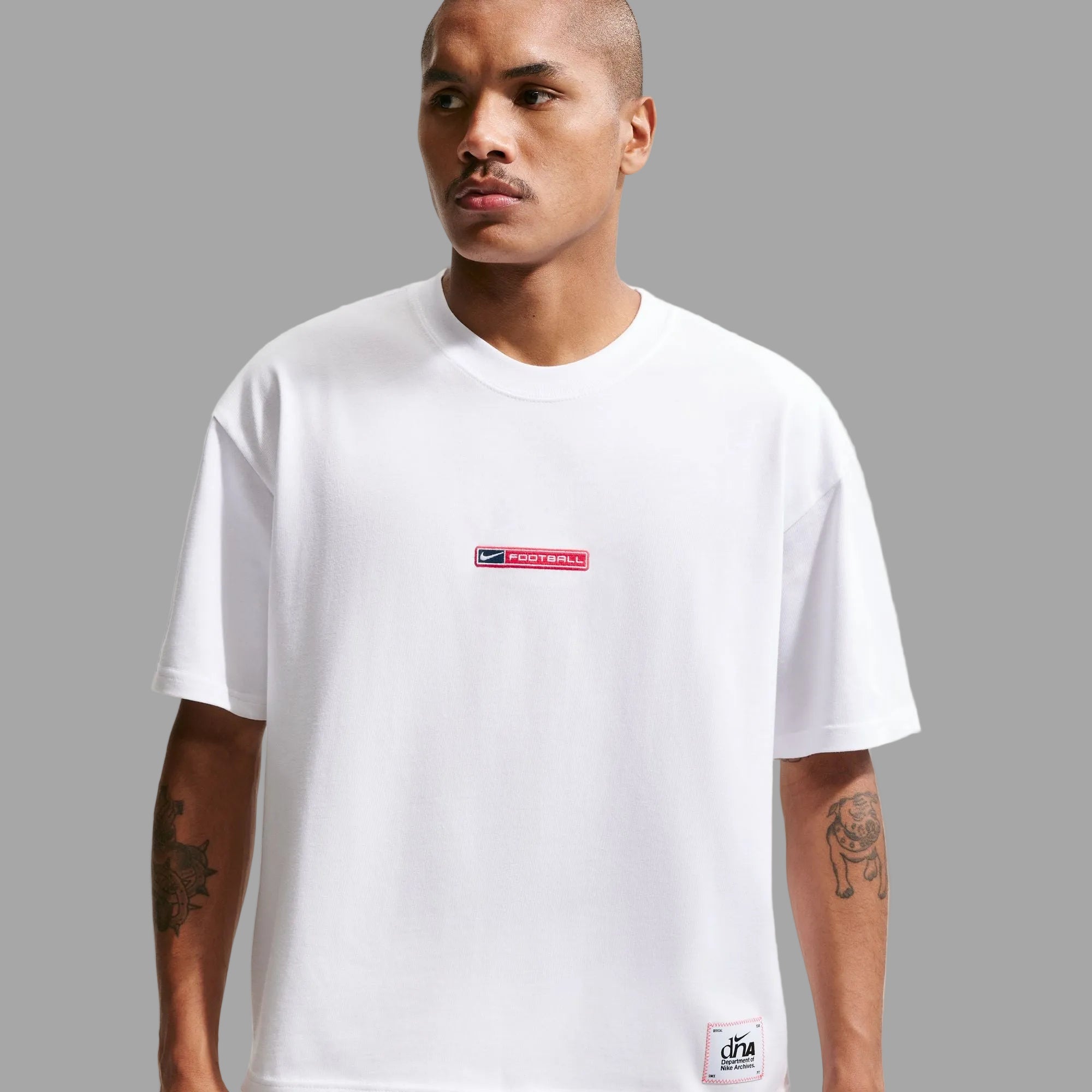 Nike Sportswear Straight Fit T-Shirt